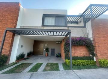 Casa de 4 habitaciones, Tlajomulco de Zúñiga · Casa en Venta en Sibaria – El Palomar