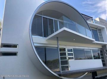 Casa de 3 habitaciones, Querétaro · Casa con 458 m² de Superficie de Terreno, 3 Habitaciones en Venta en Cumbres del Lago