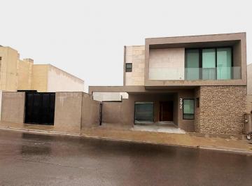 Casa · 256m² · 4 Recámaras · 2 Estacionamientos · Casa en Venta Villas La Joya Saltillo Al Norte