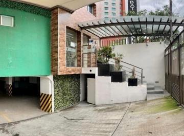 98158feec3029d77e2387492d12e9dedfd8ad31bb0a0642e49601e45a550b584 · Edificio en Renta en Periférico Sur