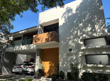Casa en condominio de 4 habitaciones, Culiacán · Casa en Venta en Barrio San Anselmo en La Primavera