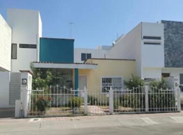 Casa de 2 habitaciones, Querétaro · Una Planta Casa en Venta El Refugio Residencial Querétaro
