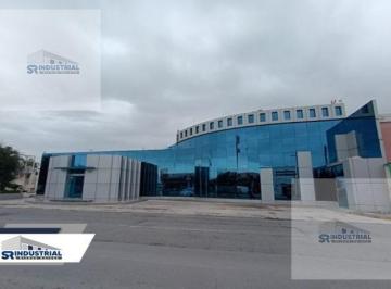 Oficina · 30 Estacionamientos · Oficina en Renta