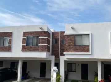 Casa · 112m² · 2 Recámaras · 2 Estacionamientos · Casa Amueblada en Rincon del Sol Qro.
