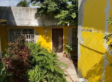 Casa · 4 Recámaras · Se Vende Casa con Locales Para Inversión Sobre Av Lopez Portillo, Cancún