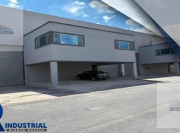 Bodega comercial · 2295m² · 6 Estacionamientos · Bodega Industrial en Renta en Santa Catarina