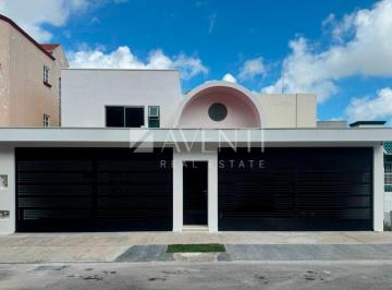 Casa de 4 habitaciones, Benito Juárez · Casa en Renta, Cancún Centro