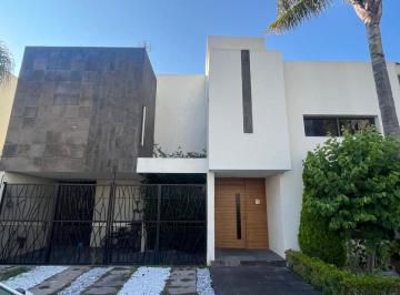 Casa en condominio de 3 habitaciones, San Pedro Cholula · Casa en Venta Residencial Quetzalcoatl a un Lado del Deptortivo de Vw