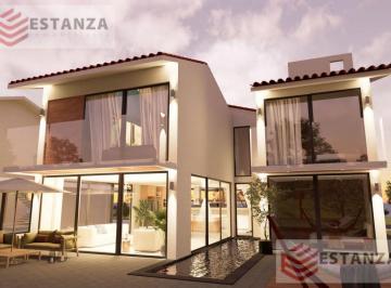 Casa · 315m² · 4 Recámaras · 3 Estacionamientos · Paraíso Country Club Casa - Clave Cs520