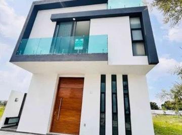 Casa de 4 habitaciones, Zapopan · Casa en Venta Parques Vallarta Zapopan
