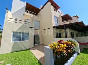 Casa · 144m² · 3 Recámaras · 2 Estacionamientos · Casa en Venta en Granjas del Marques, Acapulco, Guerrero