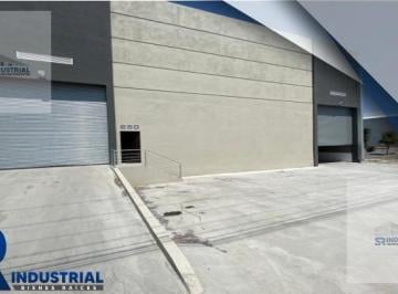 Bodega comercial · 875m² · 4 Estacionamientos · Bodega Industrial en Renta en Santa Catarina Parque Privado
