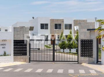 ecd299da885edcb6d3bd49d2f9dd5313c64f1f83409b18bf2177db92613ae057 · Casa en Condominio en Renta