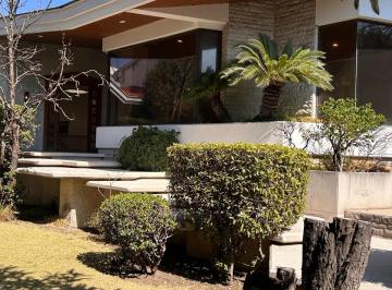 Casa · 1026m² · 6 Estacionamientos · Casa en Venta en 1 Sólo Nivel en Bosques de Las Lomas