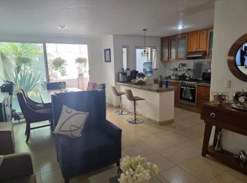 Casa de 3 habitaciones, Zapopan · Hermosa Casa en La Zona de Tabachines Zapopan
