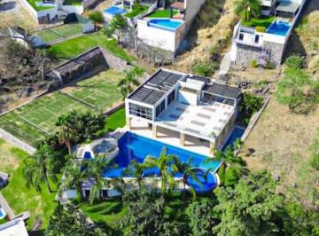 Casa de 4 habitaciones, Temixco · Baja de Precio, Casa en Venta con Club Privado en La Mejor Zona de Burgos 481 m Privados
