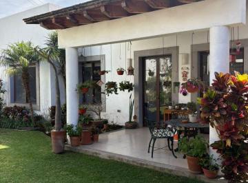 Casa de 2 habitaciones, Cuernavaca · Bonita Casa de un Solo Nivel en Fraccionamiento con Vigilancia