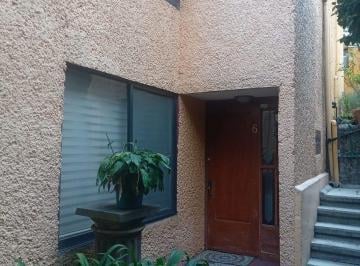 9e02e7d85862b8008c79062aa273f29be76b31fd21d1bb662e16801a40ba073c · Casa en Venta en Naucalpan, Estado de México – Conjunto Residencial con Terraza