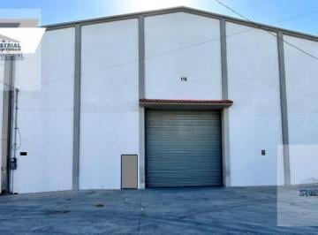 Bodega comercial · 900m² · 4 Estacionamientos · Bodega en Renta en Santa Catarina Nuevo Leon