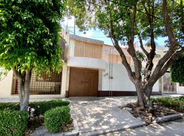 Casa de 3 habitaciones, Benito Juárez · Casa en Renta con Excelentes Accesos y Usos