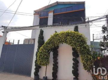 Oficina · 200m² · 4 Recámaras · 6 Estacionamientos · Oficinas en Sta Ma Las Torres Cuautitlan Izcalli