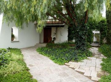 Casa de 4 habitaciones, Querétaro · Oportunidad, Residencia en Venta en Jurica Misiones, Juriquilla Queretaro. Qro
