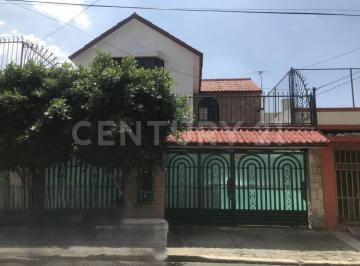 Casa · 247m² · 3 Recámaras · 1 Estacionamiento · Casa en Venta Colonia Industrial