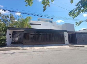 34bed680fcac522d1e4da536948cb00b77896eae6fc658ec13fa1d9a5b4f5c13 · Renta de Casa de Lujo Amueblada Fraccionamiento Montebello