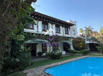 Casa de 5 habitaciones, Cuernavaca · Cuernavaca, Casa de Campo en Venta
