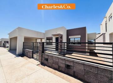 Casa · 149m² · 3 Recámaras · 2 Estacionamientos · Casa en Venta