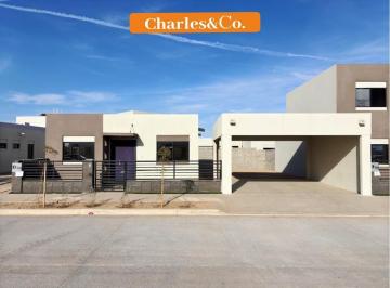 Casa · 130m² · 2 Recámaras · 2 Estacionamientos · Casa en Venta