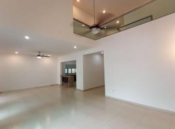Casa de 3 habitaciones, Benito Juárez · Casa en Residencial Cumbres con Alberca y Amplia
