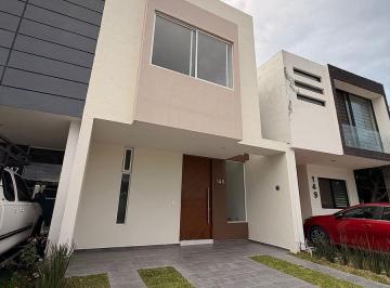 f050c55a5020e244914fb415457bd17e98cc6ca971db3ede977be27eee5cfebb · La Rua, Zona Sur