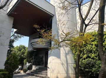 Casa · 961m² · 4 Recámaras · 10 Estacionamientos · Casa - Lomas de Chapultepec