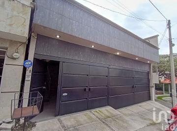 Casa · 343m² · 5 Recámaras · 3 Estacionamientos · Venta de Casa en Paseos del Bosque Naucalpan