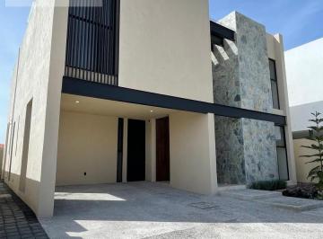 Casa · 312m² · 4 Recámaras · 3 Estacionamientos · Kl/ Estrena Hermosa Casa con Diseño y Buenos Acabados. 4 Recámaras.