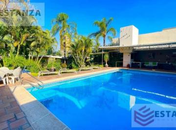 Casa · 667m² · 7 Recámaras · 4 Estacionamientos · Delicias Casa - Clave Rcs713