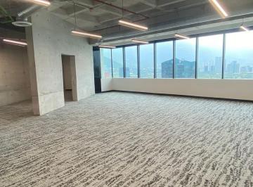 Oficina · 181m² · 7 Estacionamientos · Oficina Equipada en Renta