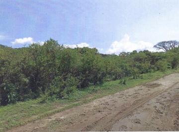 Terreno / Lote , Tlajomulco de Zúñiga · Terreno en Venta 18.5 Hectáreas, con Vista a Laguna de Cajititlán