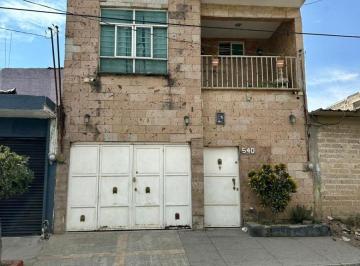 Casa de 4 habitaciones, Zapopan · Casa en Venta en Los Cajetes