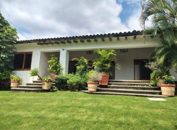 Casa de 5 habitaciones, Cuernavaca · Hermosa Casa Antigua en Venta