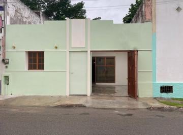Casa · 275m² · 3 Recámaras · 1 Estacionamiento · Casa Remodelada en Venta en El Centro de Mérida