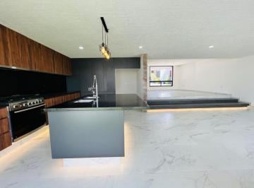 Casa de 4 habitaciones, San Andrés Cholula · Casa en Venta en Esquina con 204 m² Terreno, Lomas de Angelópolis