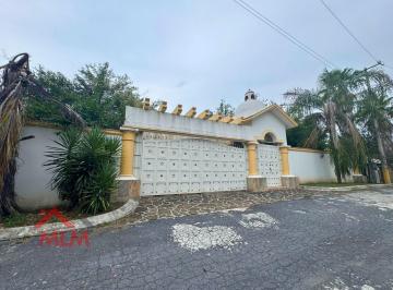 Quinta · 2000m² · 3 Recámaras · Venta de Quinta en Santiago N. L.
