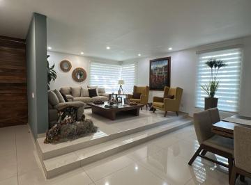 Casa en condominio de 5 habitaciones, Zapopan · Casa en Venta Dentro de Coto Privado en Bugambilias