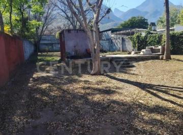 Terreno / Lote · 670m² · 1 Estacionamiento · Terreno en Venta en Fraccionamiento Jardines de La Silla