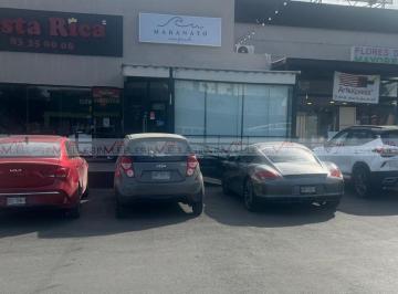 Local comercial · 135m² · 1 Recámara · 10 Estacionamientos · Local Comercial en Renta en San Pedro Garza García