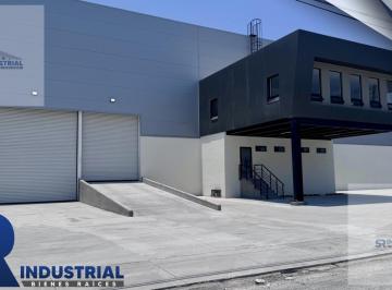 Bodega comercial · 1241m² · 4 Estacionamientos · Bodega Comercial en Renta en Salinas Victoria