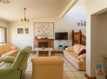 Casa · 3 Recámaras · 5 Estacionamientos · Casa en Venta en Valle Dorado
