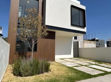 Casa de 3 habitaciones, Pachuca · Casa en Venta en Pachuca Altura 164, 3 Recámaras Amplias, Roof, Pérgola, Equipada